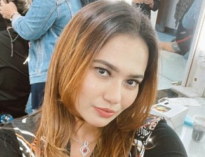 Artis Catherine Wilson Mengaku Lagi Teler Saat Videonya Viral - GenPI.co