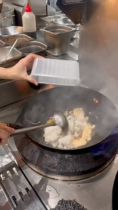 Watching a wok master at work! #wok | Foodporn