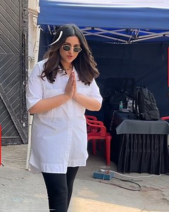 Parineeti Chopra Spotted At Mehboob Studio, Shweta Bachchan-Nanda Spotted At Kromakay Salon Juhu #ParineetiChopra #ShwetaBachchan | Bollywood Paparazzi