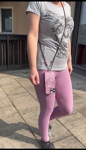 Chaîne de téléphone portable noir-bordeaux avec une touffe pour femme | réglable, téléphone suspendu - Etsy France