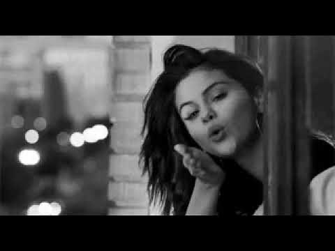 BEAUTIFUL FLYING KISS GIF