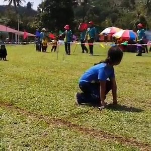 17K views · 288 reactions | Hari sukan Adik Ni buat apa hahaha adusss | Video Lawak Antarabangsa | Facebook