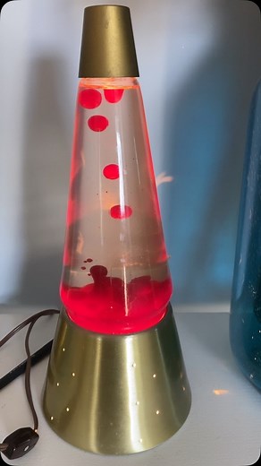 Vintage 1975 Carlisle 300 lava lamp with starlight base. This beauty is a rare find. She has a brand new light, bubbles and then makes fantastic shapes. $225 pick up in Mission. If available she will be at the Gathered Market on March 10 at Port Moody Senior secondary. 10 AM to 4 PM. #lavalamp #vintagelavalamp #1970svintage #GatheredMarket | Pink Flamingo Vintage