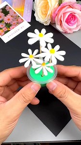 30K views · 551 reactions | Don't throw away the jelly shell after eating, and make a beautiful little daisy with a cotton swab! #parent-childhandwork #handwork diy #handwork paper craft | paper craft | Facebook