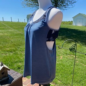 Athleta Supercharged Tank Electro Glacier Blue Built in Bra Women’s Large