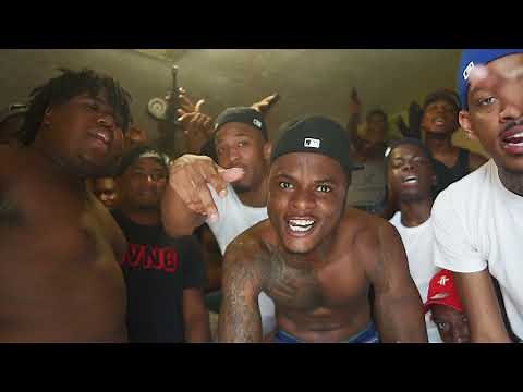 FMB LongMoney x Yung Ro - Fonk Official Video shot by @deezymiaci5 ( Prod.by Khroam )