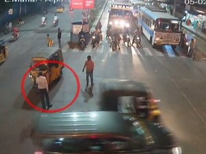 440K views · 658 reactions | AUTO Vs Pedestrian Accident | Caught By...