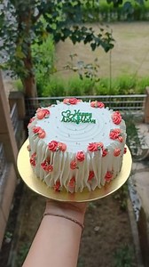 179K views · 2.3K reactions | Trending waffer paper cake design with whipped cream. #fbreels2025ツ #classycake #reels #2tiercake #fbreelsvideo #simplecake | Baked Bliss by Shilpi | Facebook