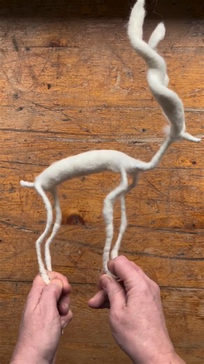 You can just see the personality building, I love this! Such wonderful needle felting art from @birdie_and_blossom #beautifulbizarre #needlefelting #needlefeltedgoat #needlefeltingartist #animallovers #feltedwildlife #woolsculpture #needlefeltingtutorial #woolart #birdieandblossom | Beautiful Bizarre Magazine