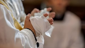 Les mères des prêtres et le manuterge : une ancienne tradition – INFOVATICANA