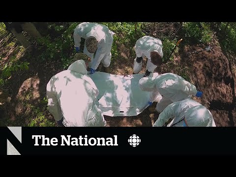 Ukrainian troops retrieve Russia's dead soldiers