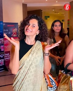 Taapsee Pannu seen in a happy mood with the paps, poses with fans for selfie #bollywood #TaapseePannu | Bollywood Bubble - Videos