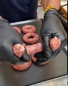 Sausage & Pepperoni Pizza Sub! Topped with an avalanche of fries 😋🍟🍕 | Chefclub Network