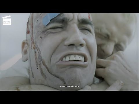 Hot Fuzz: Taking over the supermarket (HD CLIP)