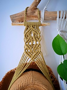 DIY Macrame pattern with 7 cords 👒 #macramehathanger #macrametutorial #macramepattern #7cords #diyprojects #handmade #tutorial #golden #bohostyle #craftingideas | Hamadec Madeforyou
