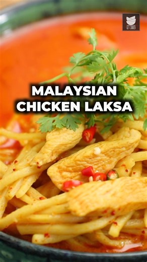 Enjoy Malaysian Chicken Laksa: Spicy Noodles & Curry, a Southeast Asian Dish! Cook It Yourself with Get Curried. Host: Varun Inamdar Watch the full recipe on YT, Link in bio For the Curry Paste 5-6 Dried Kashmiri Red Chillies Coriander Stalks (chopped) 4-6 Bird's Eye Chillies 2 tsp Sugar Lemongrass Stalks (chopped) 4-6 Thai Basil Leaves 1-inch Galangal (chopped) 1/4 cup Shallots 8-10 Garlic Cloves 3-4 Kaffir Lime Leaves 1 tsp Turmeric Powder 1 tbsp Coriander Seeds Powder 1 tsp Dark Soy Sauce Mak