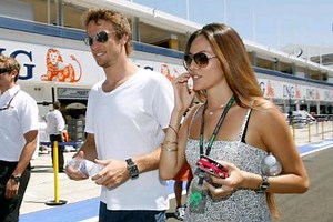 Jenson Button au Triathlon de Londres pour une oeuvre caritative