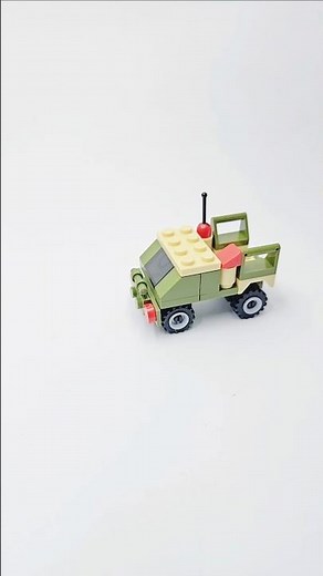 How to Build a LEGO Mini Military Jeep with Antenna! 🚙🧱📡 #lego #legomilitary #shorts