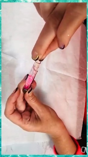 11K views · 72 reactions | Sparkle and Shine: DIY Glittered Pen Tutorial ✨✍️ Click the button now to enjoy the full video, which provides a step-by-step guide on making your own DIY Glittered Pen.✨✍️ For more DIY inspiration, follow @littleleeandrose. Happy crafting! ✨ #littleleeandrose #diypentutorial #epoxyart | LittleLee and Rose | Facebook