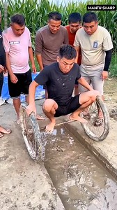 1.5K views · 5.4K reactions | Funny Challenge. 藍藍藍 #mantusharp #funny #hilerious #humor #challenge | Mantu Sharp | Facebook