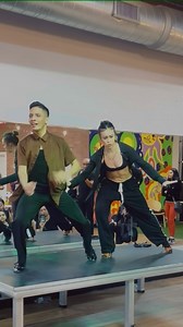 11K views · 240 reactions | Who remember this workshop? @iamnatashakarp 樂  @salsaon2school - - - - - - - - - #latino #dance #mexico | Elian Gomez | Facebook