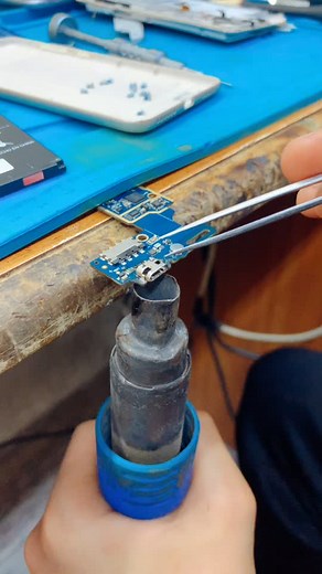 Circuit Board Repair Techniques Using Soldering Iron