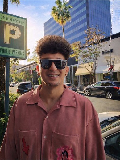 Meeting HotSpanish: A Wholesome Beverly Hills Moment