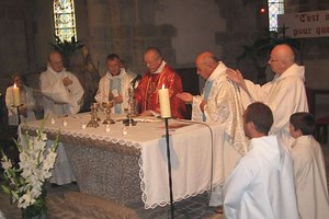Le pèlerinage contrarié par la pluie