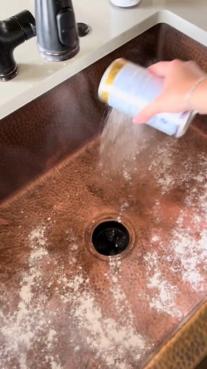 4.9K views · 32 reactions | Cleaning my copper sink 若 #fyp #viral #viralshorts #reelsfypシ #reels #fbreels #reelsfb #reelsviral #fbviral | Hammsmom | Facebook