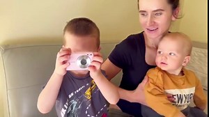 Digital Camera, FHD 1080P Point and Shoot Digital Camera for Kids with 16X Zoom, Anti-Shake, 44MP Vlogging Cameras with 32GB Card, Compact Small Digital Camera for Teens, Girls, Boys Students