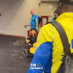 731K views · 22K reactions | ❗️ ⚡️El rayo Advincula cumplio el sueño de un niño ‼️ El niño escribió una carta Emotiva para Luis Advíncula 梁  “Hola, Luis. Soy fanático tuyo. Tengo 11 años y mi sueño es poder conocerte y si podés me encantaría que me regales tu camiseta y si le haces un gol a River, ¿me lo dedicas. Te quiero mucho” | SinFundamento | Facebook