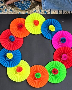 25K views · 205 reactions | Amazing paper wall decor craft diy #diy #craft #amzing #walldecor | Creative ViNii | Facebook