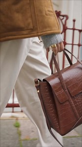 Discover Radley, makers of luxurious leather handbags and accessories for over 25 years. | Radley London