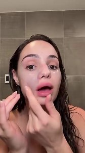 3 reasons Squalane should be in your daily routine: 💜Squalane strengthens your skin barrier by replenishing natural oils. 💜Squalane protects against free radical damage and calms irritation. 💜Sqaulane is lightweight and won’t clog your pores. 🐰PS. Our Squalane Facial Oil is 100% sugarcane-derived, meaning it’s vegan! #indeedlabs #crueltyfreeskincare #skincareeducation #affordableskincare #squalane #facialoil #beautylover #dryskin #oilyskin #sensitiveskin #iloveskincare #skincarecommunity | I