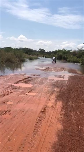 #JustIn This is the only route that connects from Pader Town council to Agago via Patongo to Kalongo. The highway is under Uganda National Roads Authority (UNRA). | Strike Machine