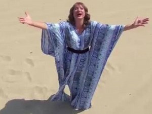 Luxuria sull'isola di Adamo ed Eva: "Tutti nudi è meglio!"