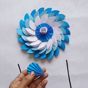 2.7K views · 69 reactions | very easy paper wall hanging craft ideas | My Arts & Crafts | Facebook
