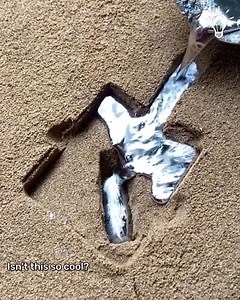 Experimenting With Aluminum Liquid! 🧪🥼 | Things Easier