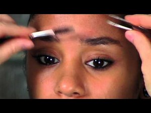 Eyebrow Tips: Tweezing the Brow to Remain Full