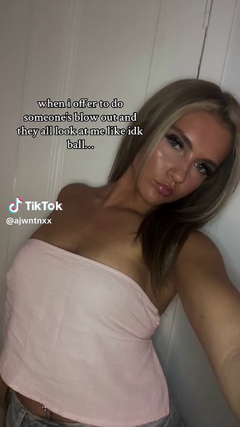 𝐀𝐉 (@ajwntnxx)’s videos with plug walk remix - ￼