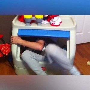 Adults should really leave playtime to the kids 🤦‍♀️ | Peachy