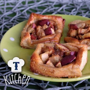 Watch our Apple Cinnamon Sweet Rolls transform into a mini apple pie! Try our recipe here: bit.ly/2cqsYVa #TastykakeKitchen | Tastykake