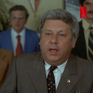 Quest'anno ci rimettiamo in forma. Fantozzi contro tutti è ora disponibile | Netflix