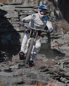 1.1K views · 18 reactions | A different type of #sundayscaries : "This absolute beast of a line took some taming. Razor-sharp slate rolling towards 600ft cliff edges meant there was no room for error!" Rider @gee_atherton takes on this gnarly challenge in his new vid The Slate Line. Catch the full clip on his profile ‍♂️落  @williamevans @callum.philpott @moonheadmedia | GetOutside | Facebook