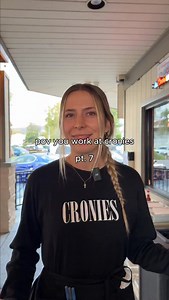 Say hello to your favorite at Simi Valley… Rachel, obviously 😉✨⁠ ⁠ #croniessportsbarandgrill #cronies #thingstodo #simivalley | Cronies