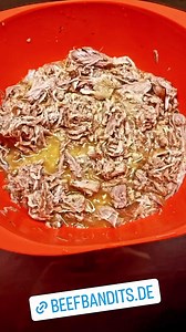 Herrliches Pulled Pork jetzt auch bei Dir zu Hause ganz ohne Grill mit Gelinggarantie www.beefbandits.de | Klaus grillt