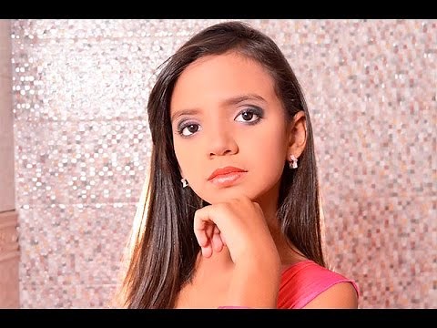 Video Book Paola Mejía - Agencia Belankazar 2017