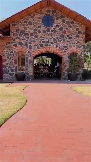 Menos es más. Una boda petite no es pequeña, es profunda. 💍✨ En Hacienda Compostela, cada invitado importa, cada detalle cuenta y cada momento se siente. 📅 Aún estás a tiempo de vivir la tuya este 2025. | Hacienda Compostela