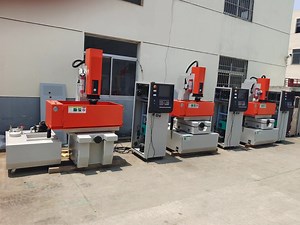 [Hot Item] CNC1060 Chinese High Accuracy Die Sinker EDM Machine