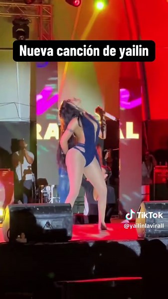 Nueva canción de Yailin: Muchas fotos y muchos videos